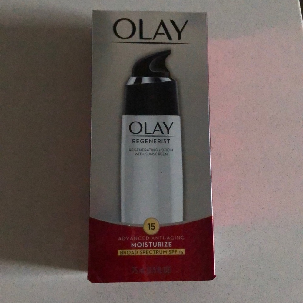 OLAY Regenerist